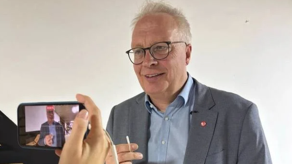 Peter Mertens during an interview in Cuba, January 2025