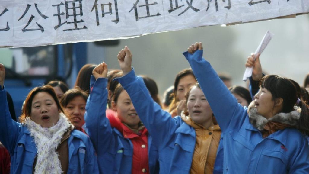 Chinese women workers