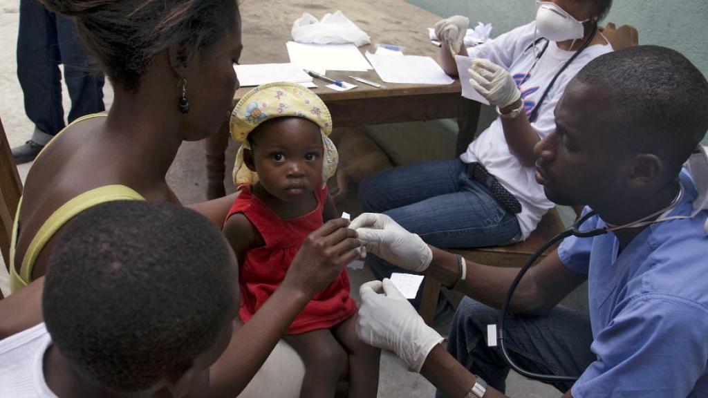 Cuban doctor in Haiti