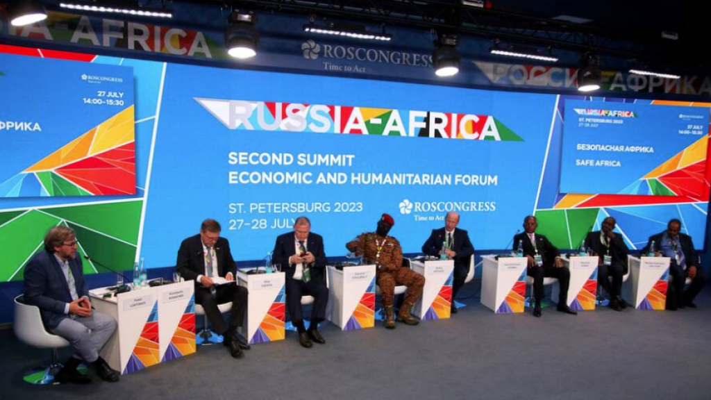 Panel beim zweiten Russland-Afrika-Forum in Sankt Petersburg, 27.7.2023, Foto: picture alliance / Russian Look | Maksim Konstantinov