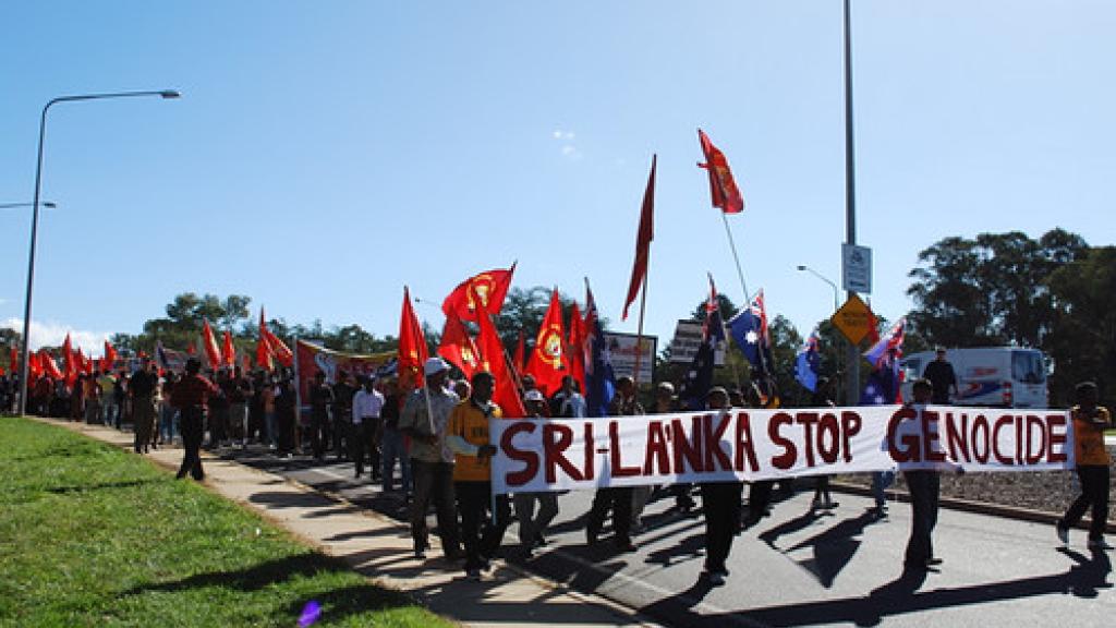 8000 Australian Tamils and supporters protest in Canberra, April 18, 2009.