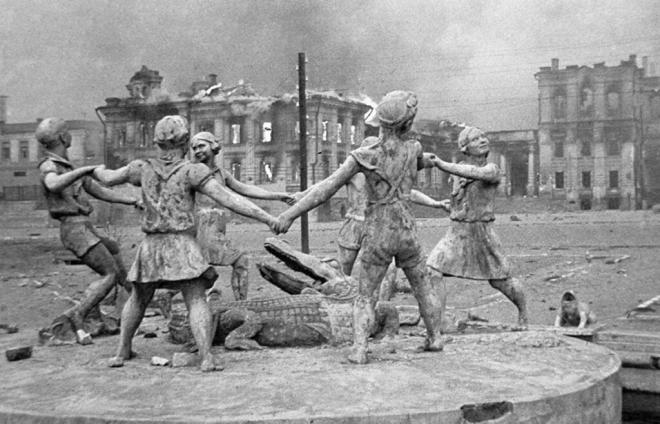 Emmanuil Evzerikhin, Stalingrad (1943)