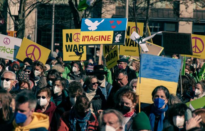 No war in Ukraine protest