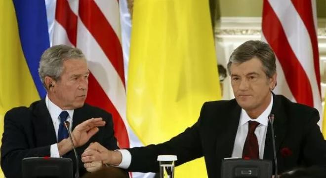 Ukrainian President Viktor Yushchenko and US President George W. Bush