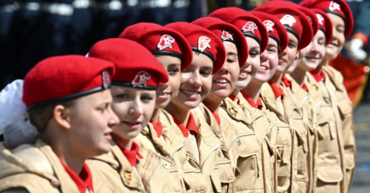 Russian society in war mode