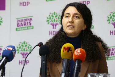 Ebru Günay