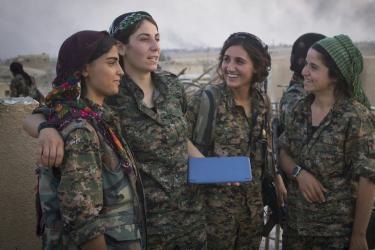 YPJ fighters