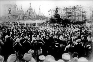 Summer-1917-rally-for-Central-Rada-Kyiv