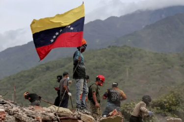 Washington has escalated its neocolonial stranglehold on Venezuela after the June 24 earthquakes. (Jesús Vargas)