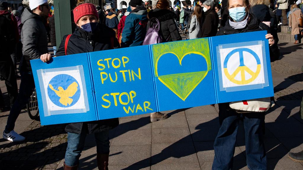 Stop Putin Stop War