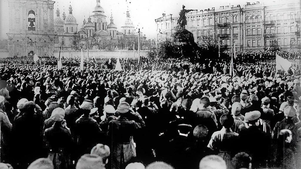 Summer-1917-rally-for-Central-Rada-Kyiv